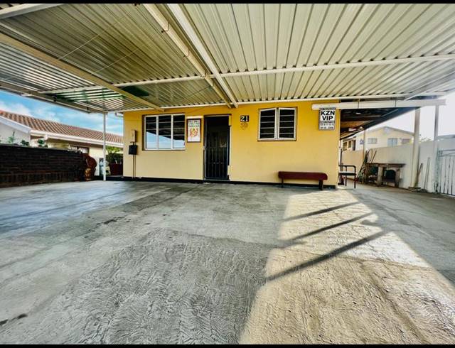 5 BEDROOM HOUSE FOR SALE IN NEWLANDS WEST